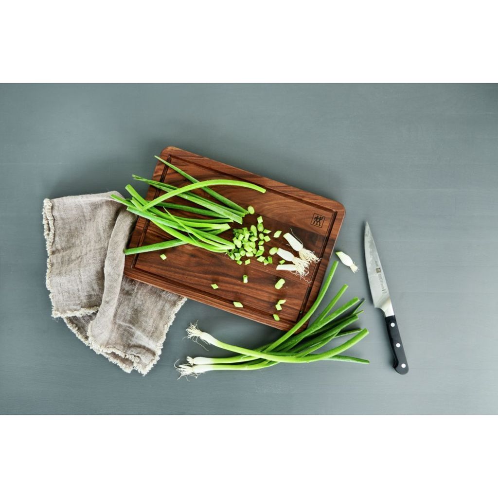 Planche à découper avec rigole bois de noyer FSC 35 x 25cm - Visuel 1